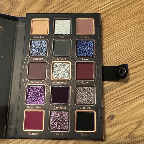 Lethal Cosmetics Spellcraft Eyeshadow palette - Picture 6 of 6